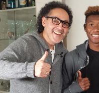 David Kadel mit Bayern-Profi David Alaba