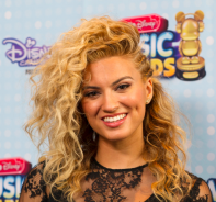 Tori Kelly