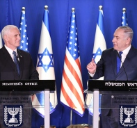 US-Vizeprsident Mike Pence (links) mit Israels Premierminister Benjamin Netanjahu.