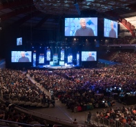 Pastor Bill Hybels bei der Willow Creek Konferenz 2018 in Dortmund.