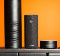 Drei Modelle vom Amazon-Sprachdienst Alexa