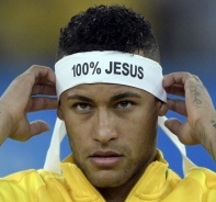 Neymar ist fr seine christlichen Botschaften auf dem Platz bekannt.