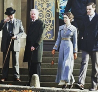 Lily Collins und Nicholas Hoult in Tolkien