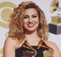 Tori Kelly