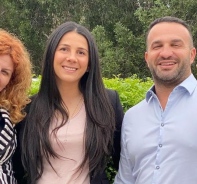 Bridget Sakr, Danny und Leila Abdallah