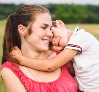 Mutter und Sohn