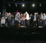 Ordination der drei Pastorinnen der Saddleback Church