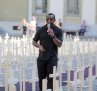 Franklyne Ogbunwezeh an der Kundgebung vom 21.08.2021 in Bern