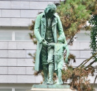 Statue von Johann Heinrich Pestalozzi in Zrich