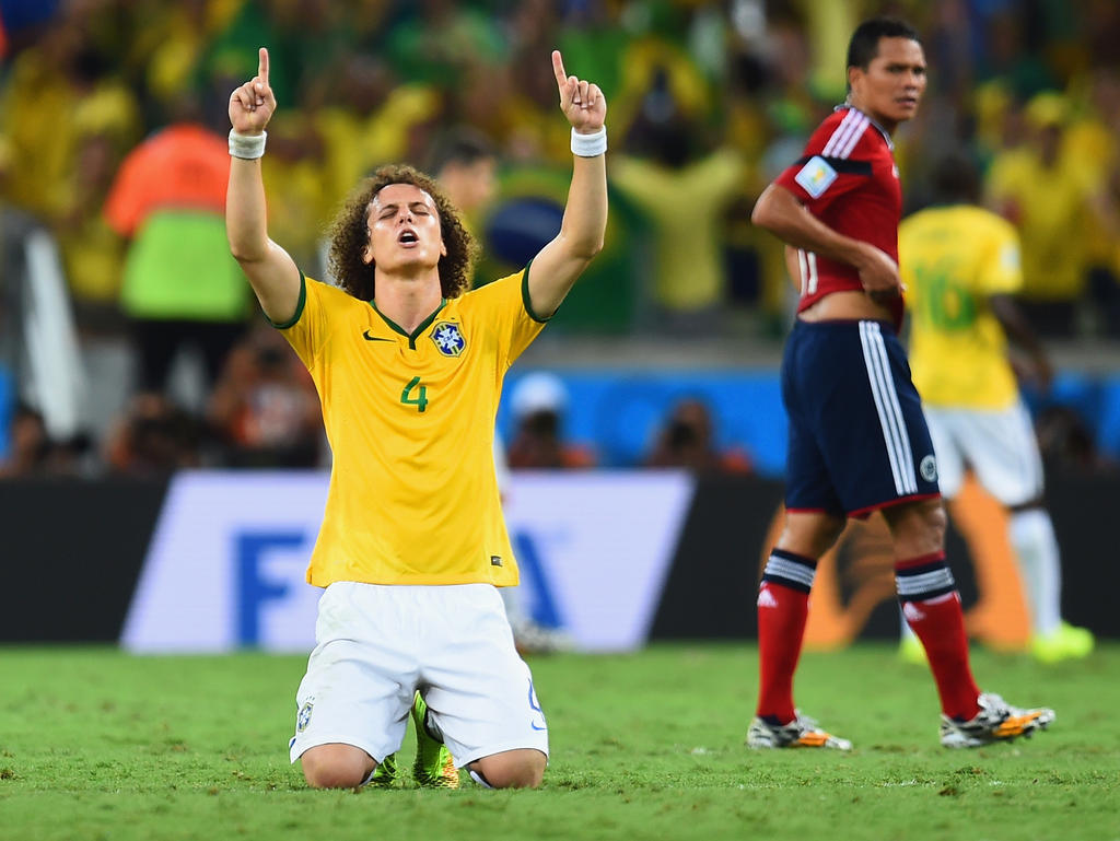 Vorbild Fur Den Glauben Brasiliens David Luiz Betet In Freud Und Leid